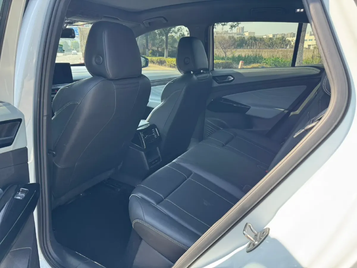 2023 Leapmotor C01 1.5L 95HP L4 REEV 43.7KWH,autocango,china used car exporter,china ev exporter,chinese used car exporter,chinese used ev exporter