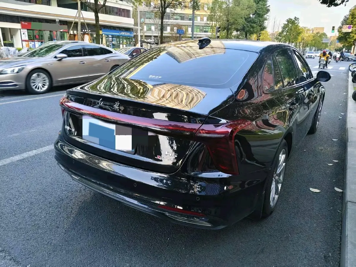 2025 HongQi H5 1.5T 169HP L4 7DCT,autocango,china used car exporter,china ev exporter,chinese used car exporter,chinese used ev exporter