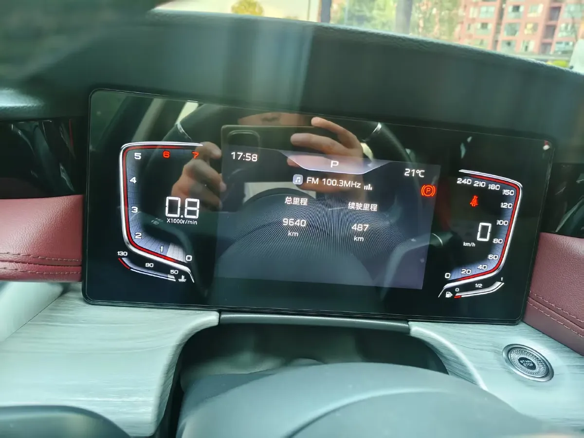 2025 HongQi H5 1.5T 169HP L4 7DCT,autocango,china used car exporter,china ev exporter,chinese used car exporter,chinese used ev exporter