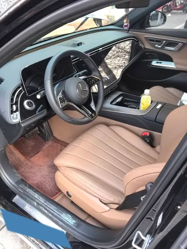 2024 Mercedes-Benz E Class 2.0T 204HP L4 9AT PHEV 25.4KWH,autocango,china used car exporter,china ev exporter,chinese used car exporter,chinese used ev exporter