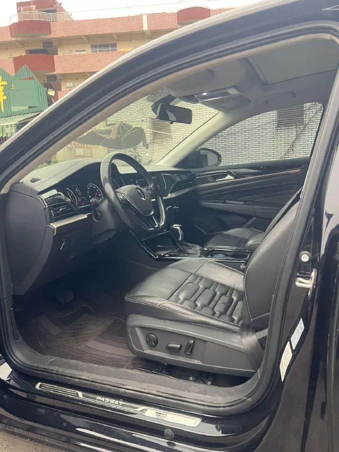 2020 Volkswagen Passat 2.0T 186HP L4 7DCT,autocango,china used car exporter,china ev exporter,chinese used car exporter,chinese used ev exporter