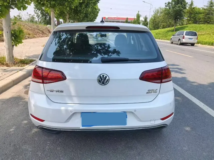 2019 Volkswagen Golf 1.2T 116HP L4 7DCT,autocango,china used car exporter,china ev exporter,chinese used car exporter,chinese used ev exporter