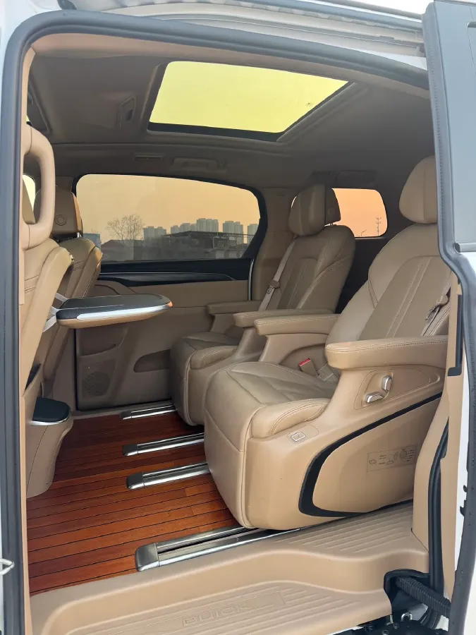 2021 Buick GL8 2.0T 237HP L4 9AT,autocango,china used car exporter,china ev exporter,chinese used car exporter,chinese used ev exporter