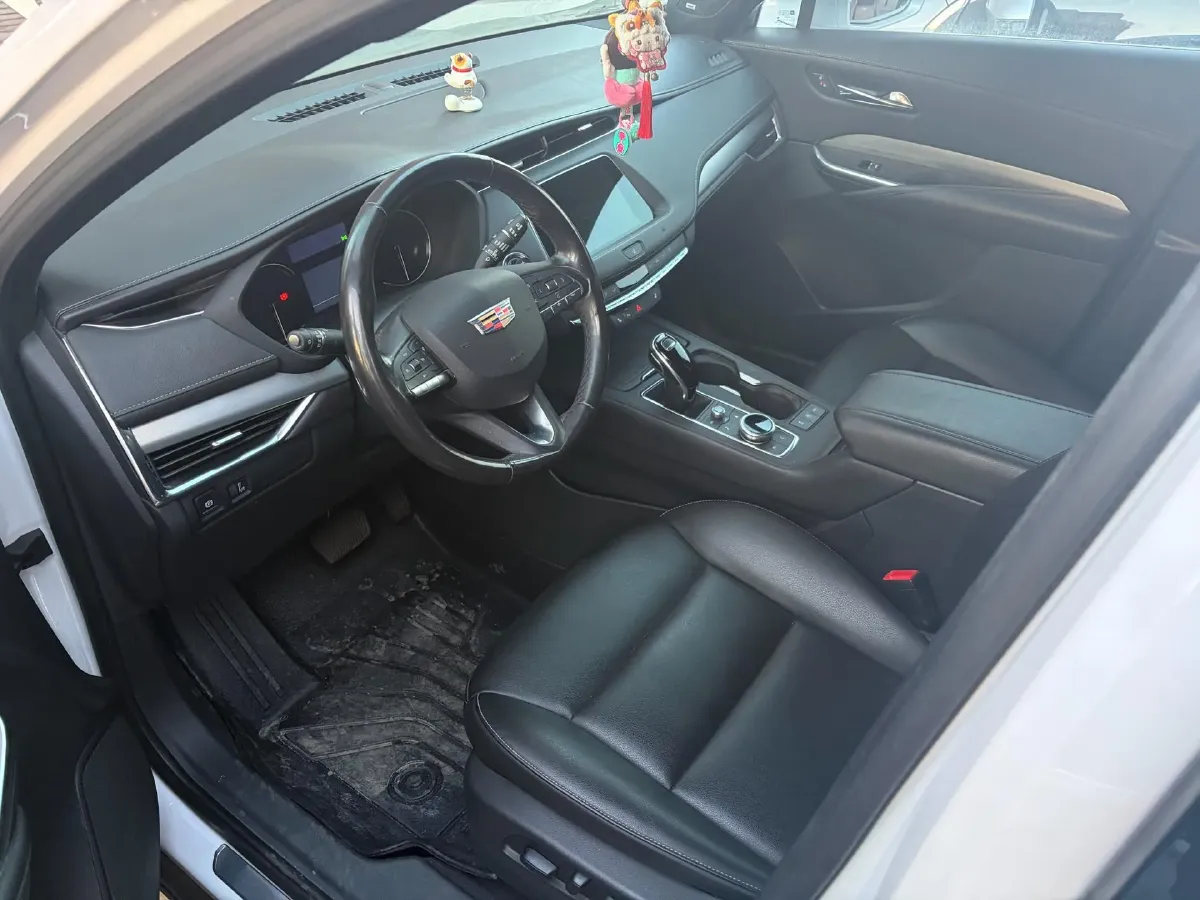 2020 Cadillac XT4 2.0T 237HP L4 9AT,autocango,china used car exporter,china ev exporter,chinese used car exporter,chinese used ev exporter