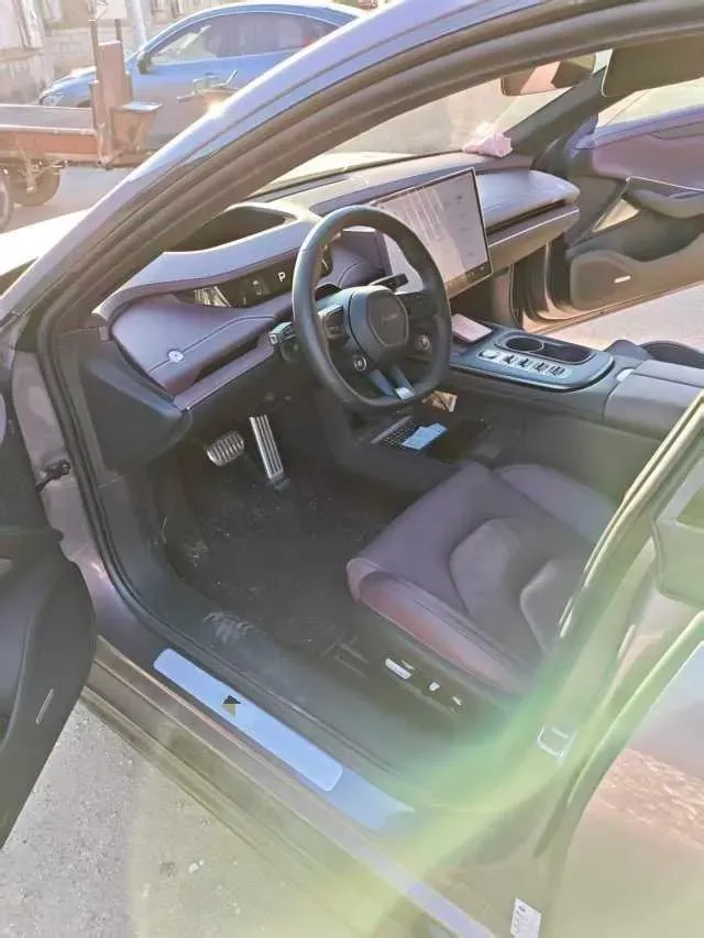 2024 MI SU7 BEV 101KWH,autocango,china used car exporter,china ev exporter,chinese used car exporter,chinese used ev exporter