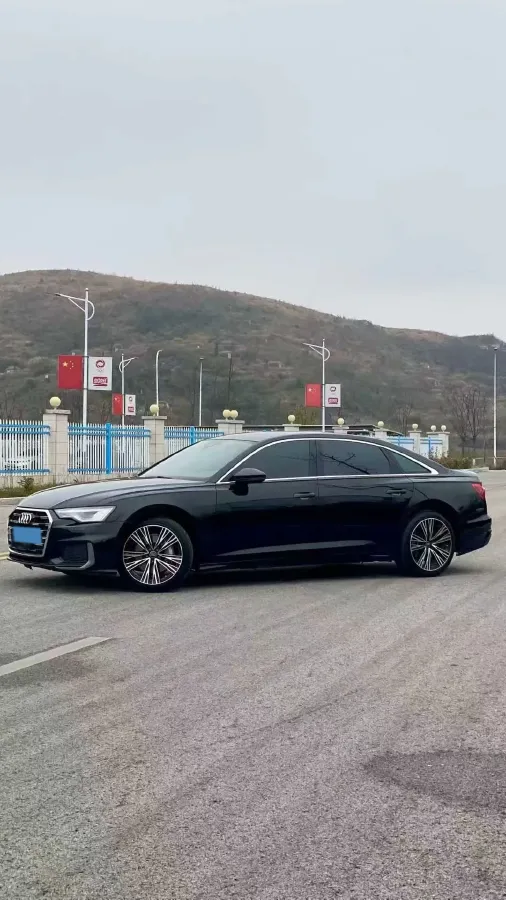 2021 Audi A6L 2.0T 224HP L4 7DCT,autocango,china used car exporter,china ev exporter,chinese used car exporter,chinese used ev exporter