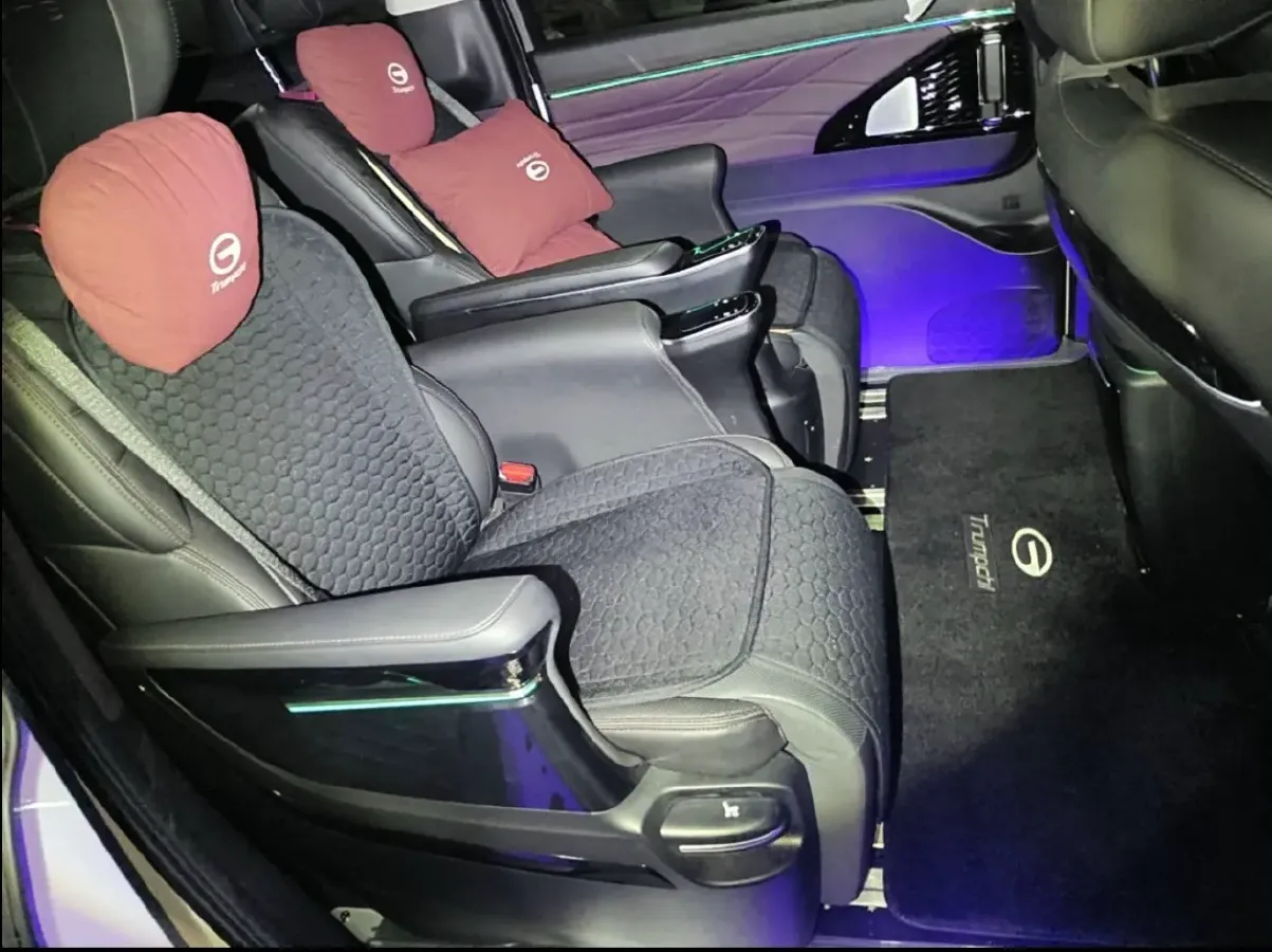 2024 GAC Trumpchi M8 2.0T 252HP L4 8AT,autocango,china used car exporter,china ev exporter,chinese used car exporter,chinese used ev exporter