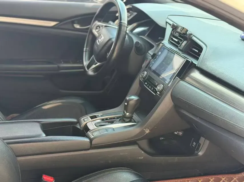 2021 Honda Civic 1.5T 177HP L4 CVT,autocango,china used car exporter,china ev exporter,chinese used car exporter,chinese used ev exporter