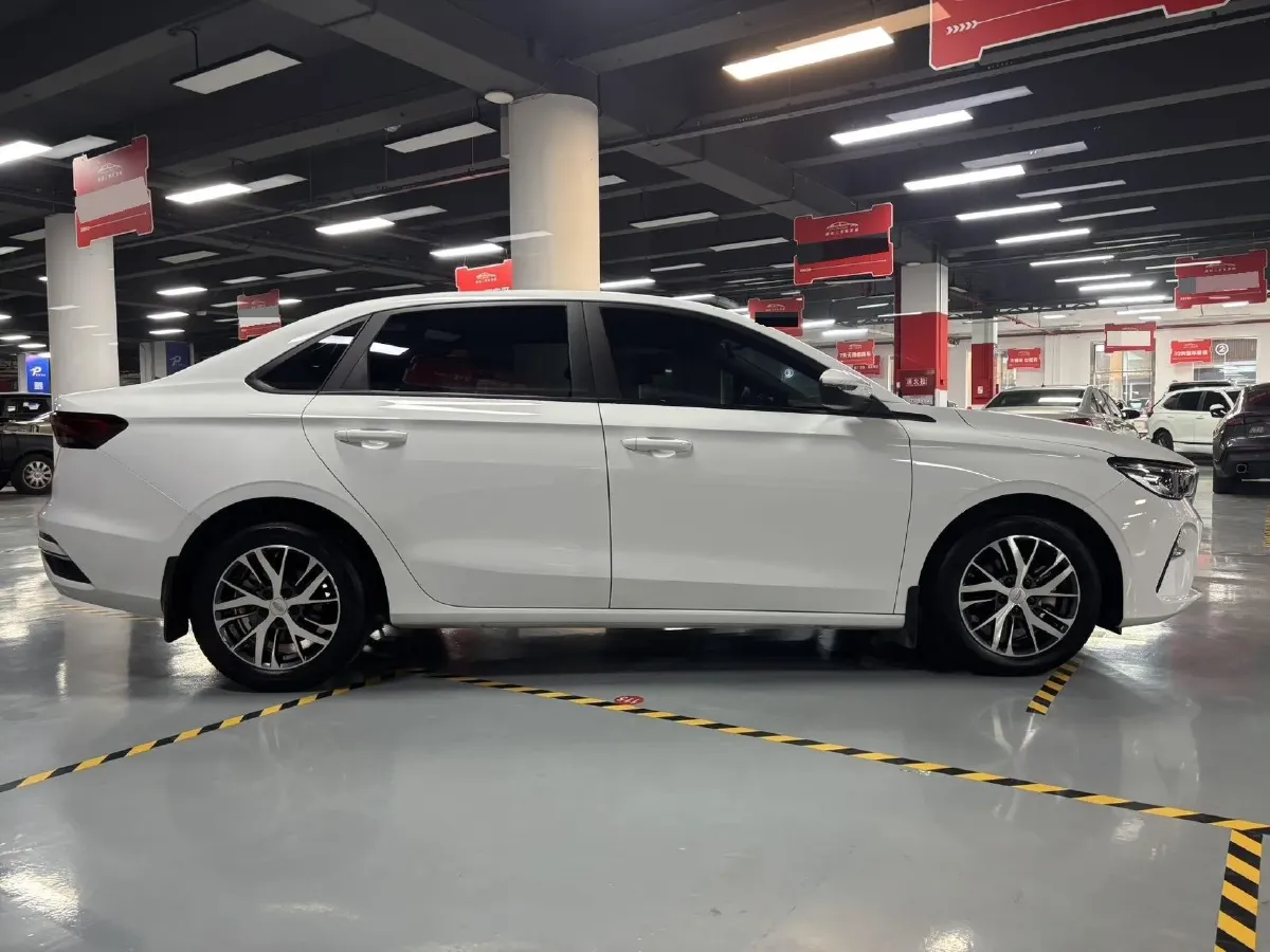 2025 Geely Emgrand 1.5L 127HP L4 CVT,autocango,china used car exporter,china ev exporter,chinese used car exporter,chinese used ev exporter