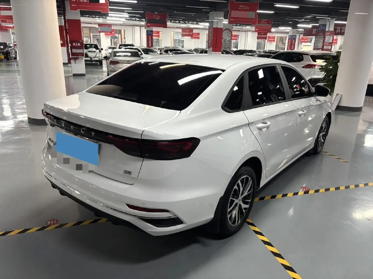 2025 Geely Emgrand 1.5L 127HP L4 CVT,autocango,china used car exporter,china ev exporter,chinese used car exporter,chinese used ev exporter