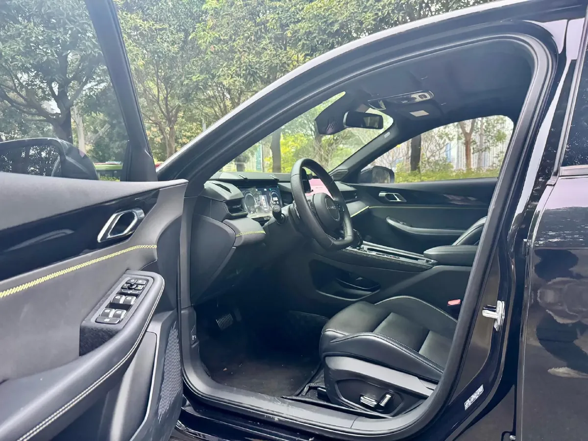 2023 LYNK&CO 03 2.0T 254HP L4 7DCT,autocango,china used car exporter,china ev exporter,chinese used car exporter,chinese used ev exporter