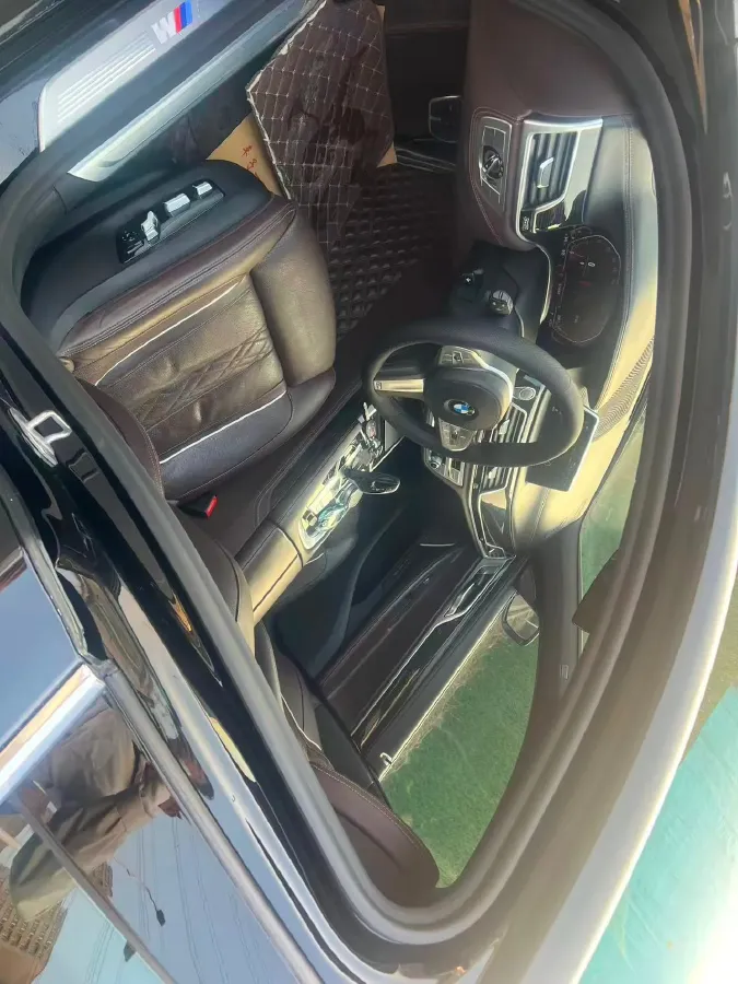 2019 BMW 7 Series 2.0T 265HP L4 8AT,autocango,china used car exporter,china ev exporter,chinese used car exporter,chinese used ev exporter