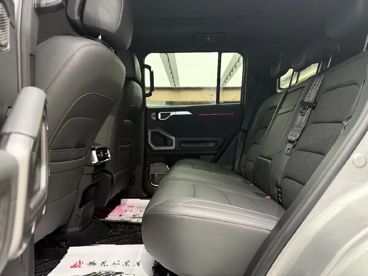 2023 Jetour Traveller 2.0T 254HP L4 7DCT,autocango,china used car exporter,china ev exporter,chinese used car exporter,chinese used ev exporter