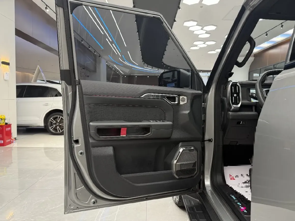 2023 Jetour Traveller 2.0T 254HP L4 7DCT,autocango,china used car exporter,china ev exporter,chinese used car exporter,chinese used ev exporter