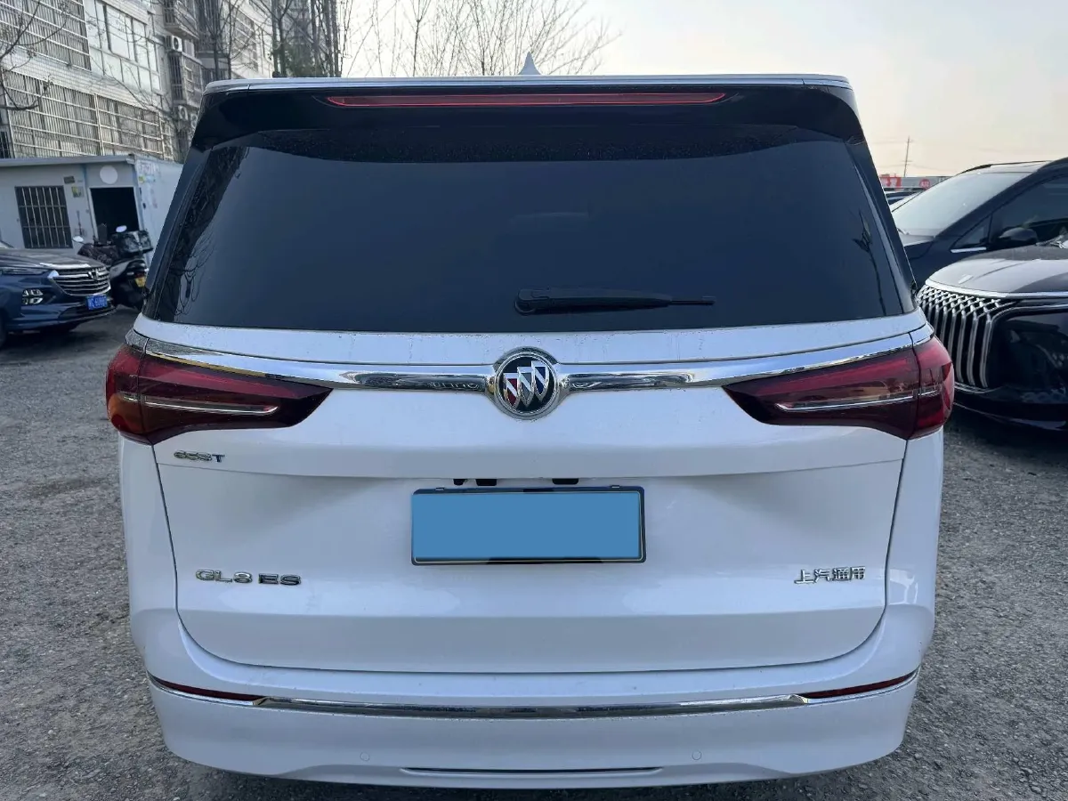 2022 Buick GL8 2.0T 237HP L4 9AT,autocango,china used car exporter,china ev exporter,chinese used car exporter,chinese used ev exporter