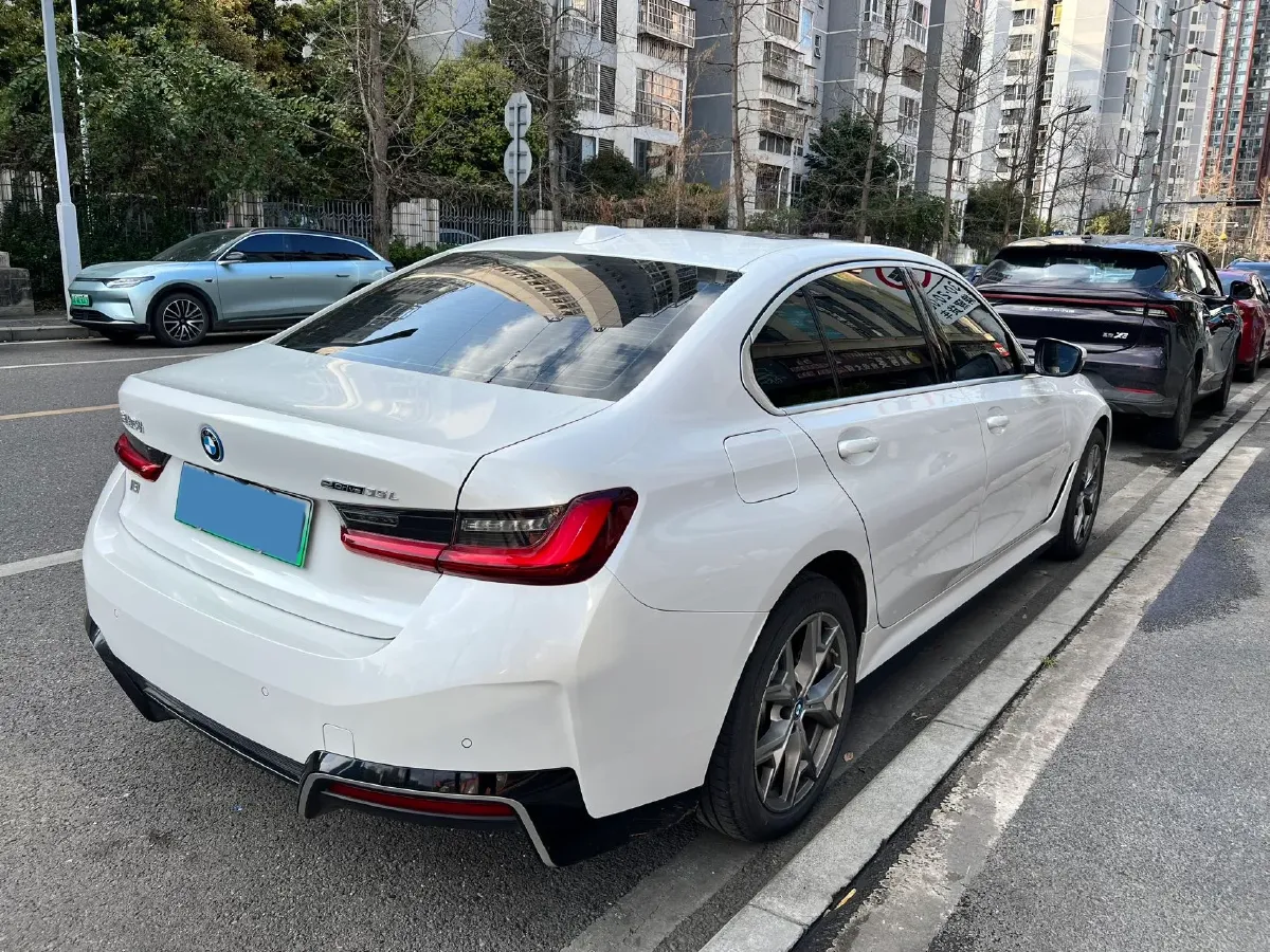 2024 BMW i3 BEV 70KWH,autocango,china used car exporter,china ev exporter,chinese used car exporter,chinese used ev exporter