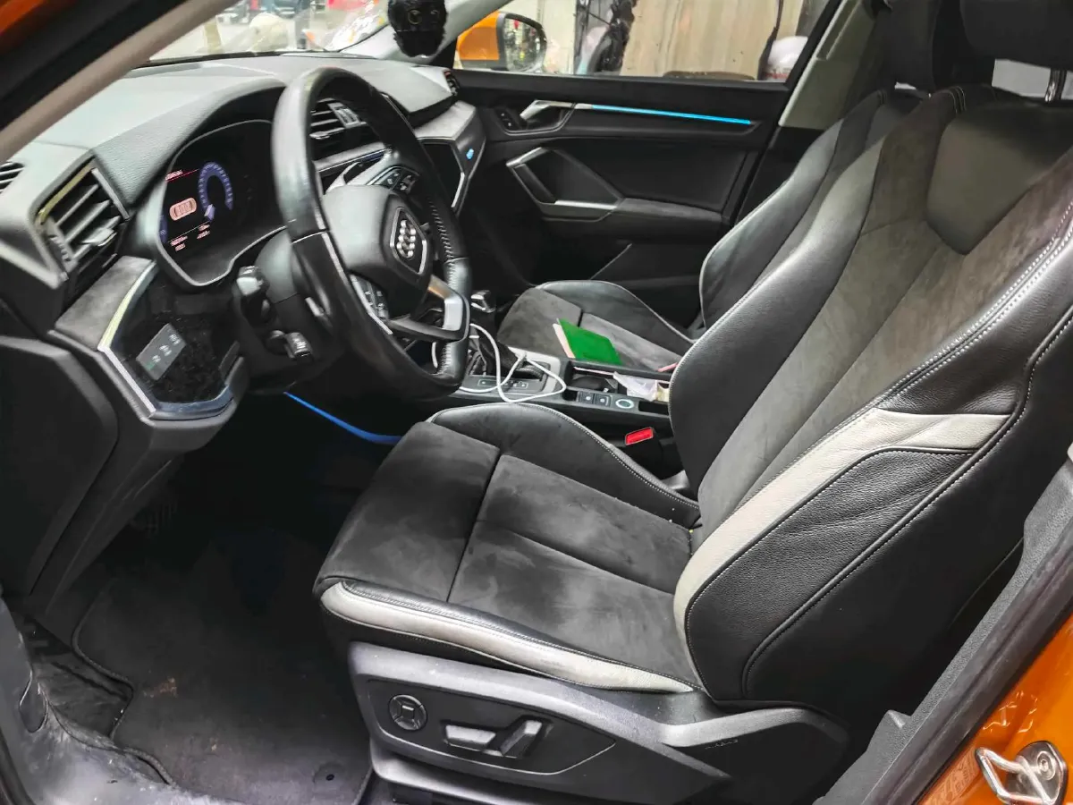 2020 Audi Q3 2.0T 220HP L4 7DCT,autocango,china used car exporter,china ev exporter,chinese used car exporter,chinese used ev exporter