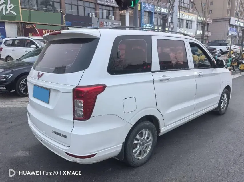 2019 WuLing HongGuang 1.5L 99HP L4 6MT,autocango,china used car exporter,china ev exporter,chinese used car exporter,chinese used ev exporter