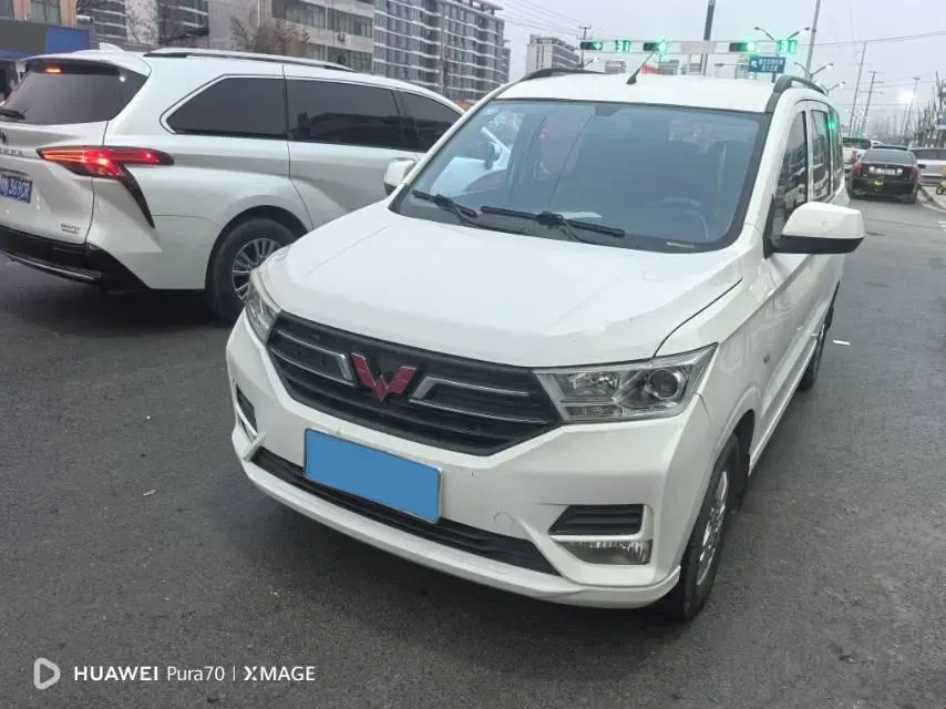 2019 WuLing HongGuang 1.5L 99HP L4 6MT,autocango,china used car exporter,china ev exporter,chinese used car exporter,chinese used ev exporter