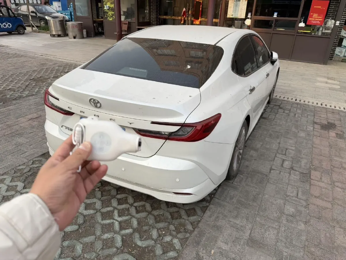 2024 Toyota Camry 2.0L 152HP L4 E-CVT Hybrid,autocango,china used car exporter,china ev exporter,chinese used car exporter,chinese used ev exporter