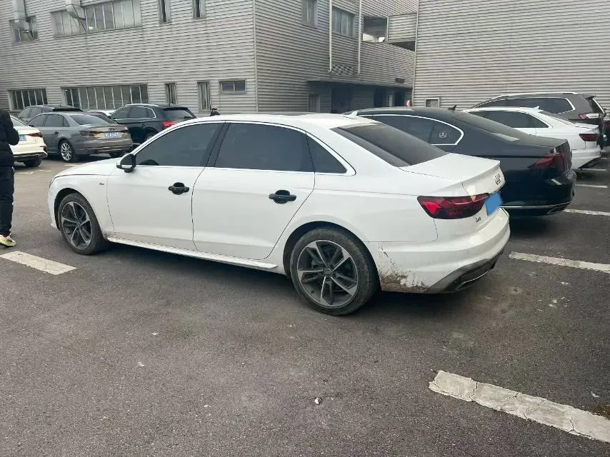 2020 Audi A4L 2.0T 190HP L4 7DCT,autocango,china used car exporter,china ev exporter,chinese used car exporter,chinese used ev exporter