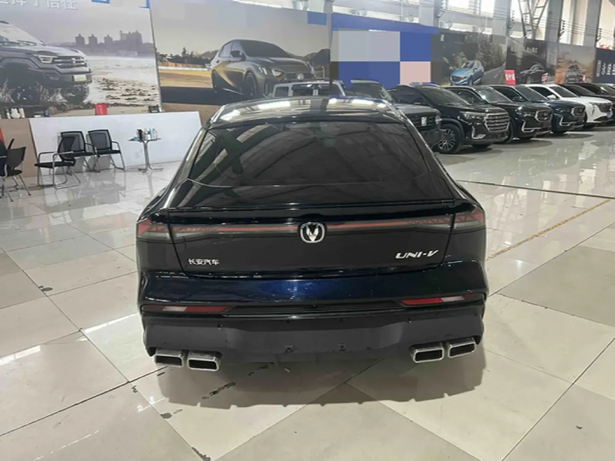 2023 ChangAn UNI-V 1.5T 188HP L4 7DCT,autocango,china used car exporter,china ev exporter,chinese used car exporter,chinese used ev exporter
