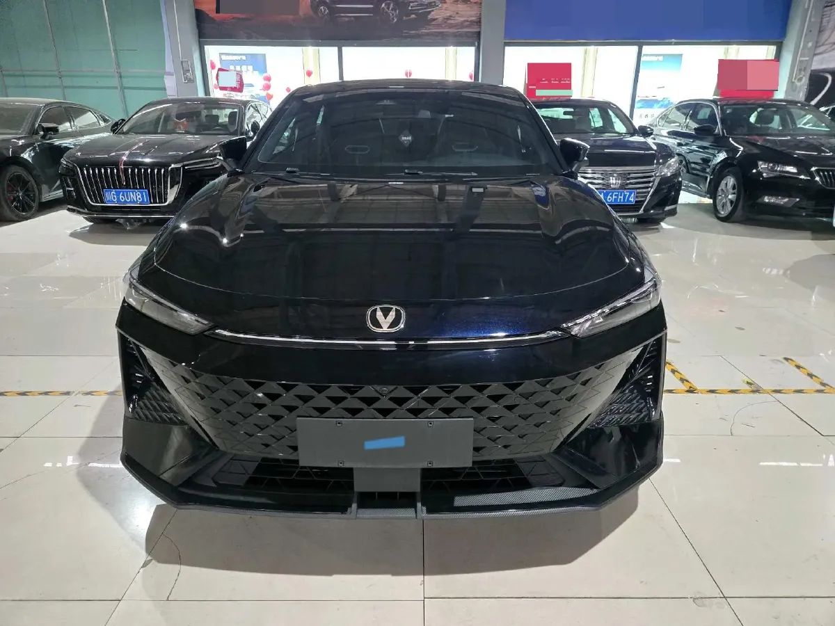 2023 ChangAn UNI-V 1.5T 188HP L4 7DCT,autocango,china used car exporter,china ev exporter,chinese used car exporter,chinese used ev exporter