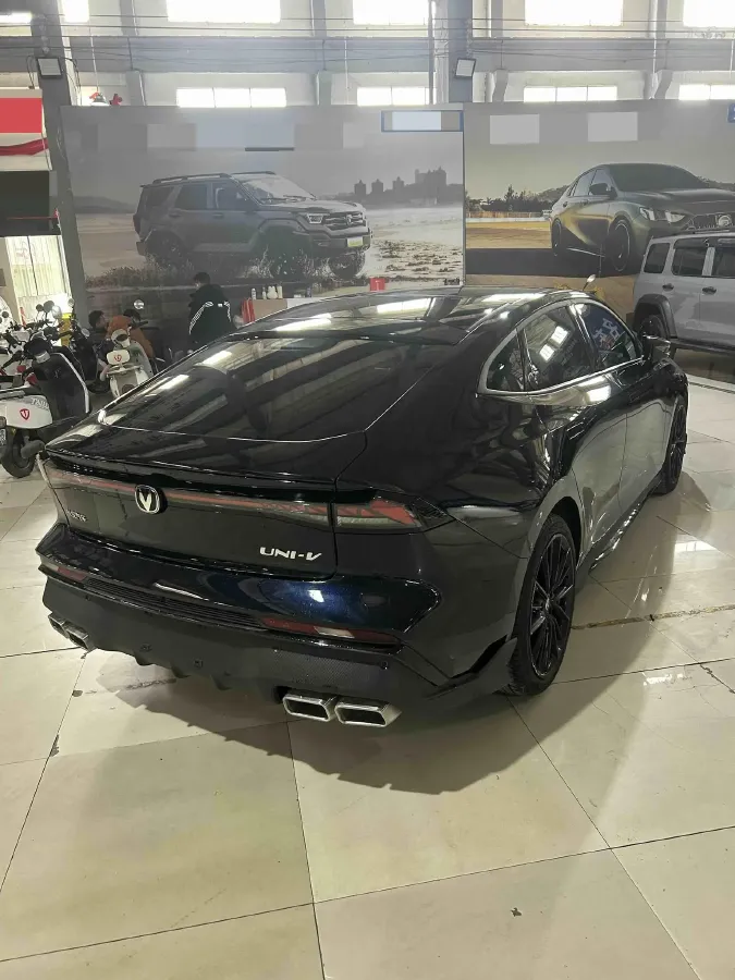 2023 ChangAn UNI-V 1.5T 188HP L4 7DCT,autocango,china used car exporter,china ev exporter,chinese used car exporter,chinese used ev exporter