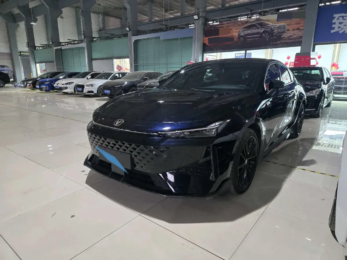 2023 ChangAn UNI-V 1.5T 188HP L4 7DCT,autocango,china used car exporter,china ev exporter,chinese used car exporter,chinese used ev exporter