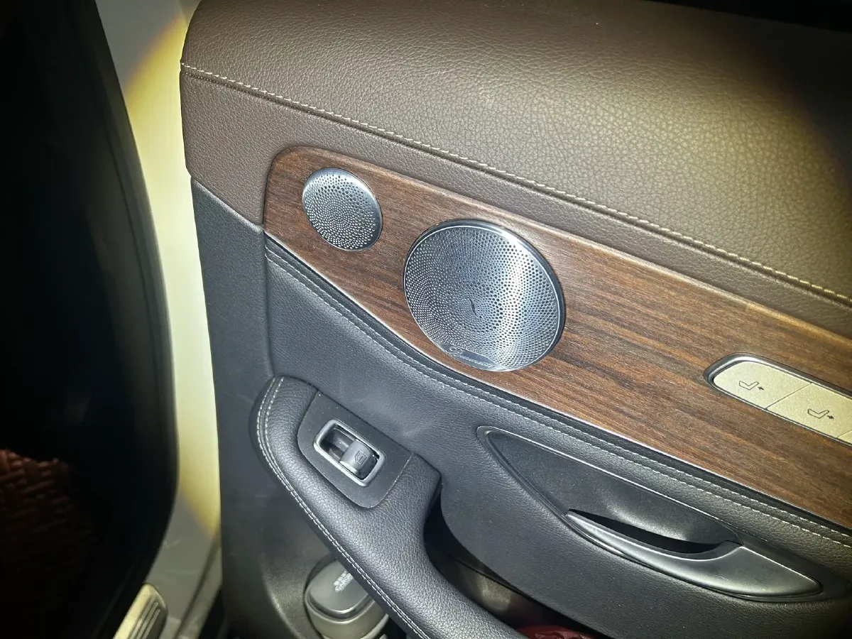 2020 Mercedes-Benz GLC Class 2.0T 258HP L4 9AT,autocango,china used car exporter,china ev exporter,chinese used car exporter,chinese used ev exporter