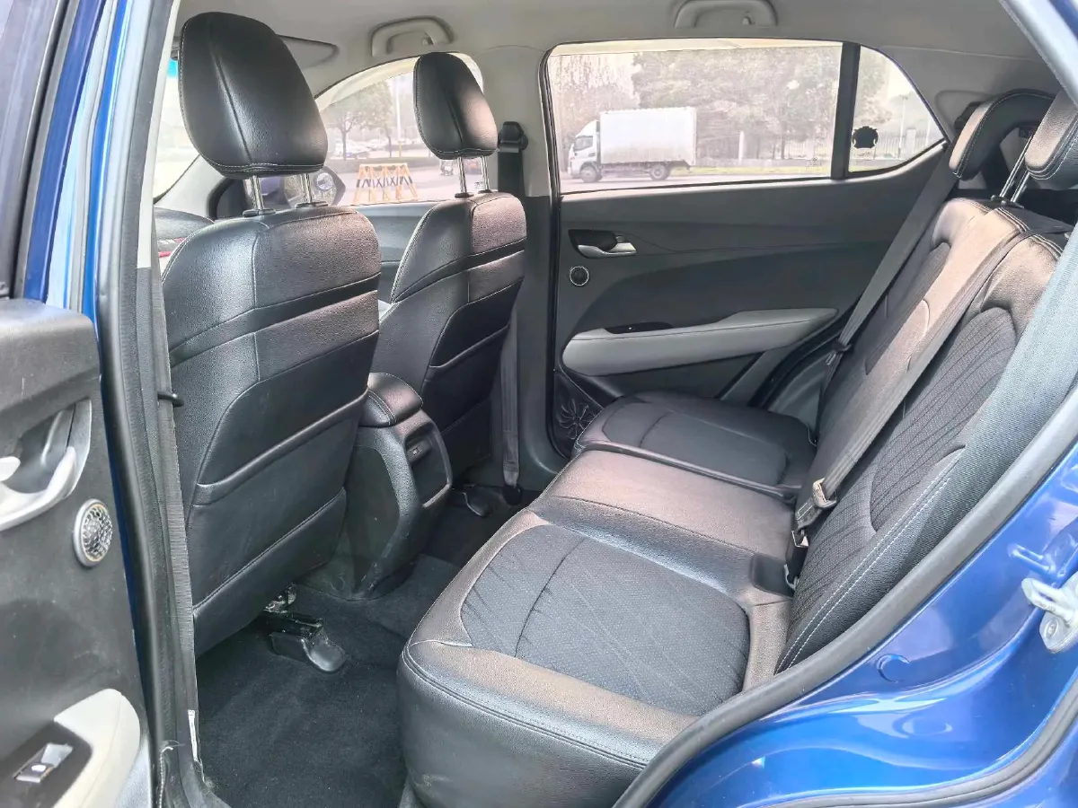 2017 BaoJun 510 1.5L 112HP L4 5AMT,autocango,china used car exporter,china ev exporter,chinese used car exporter,chinese used ev exporter