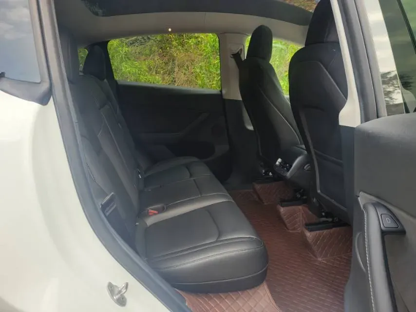 2022 Tesla Model Y BEV 60KWH,autocango,china used car exporter,china ev exporter,chinese used car exporter,chinese used ev exporter