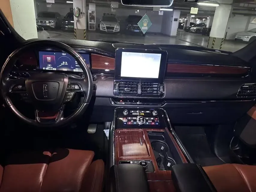 2019 Lincoln Navigator 3.5T 388HP V6 10AT,autocango,china used car exporter,china ev exporter,chinese used car exporter,chinese used ev exporter