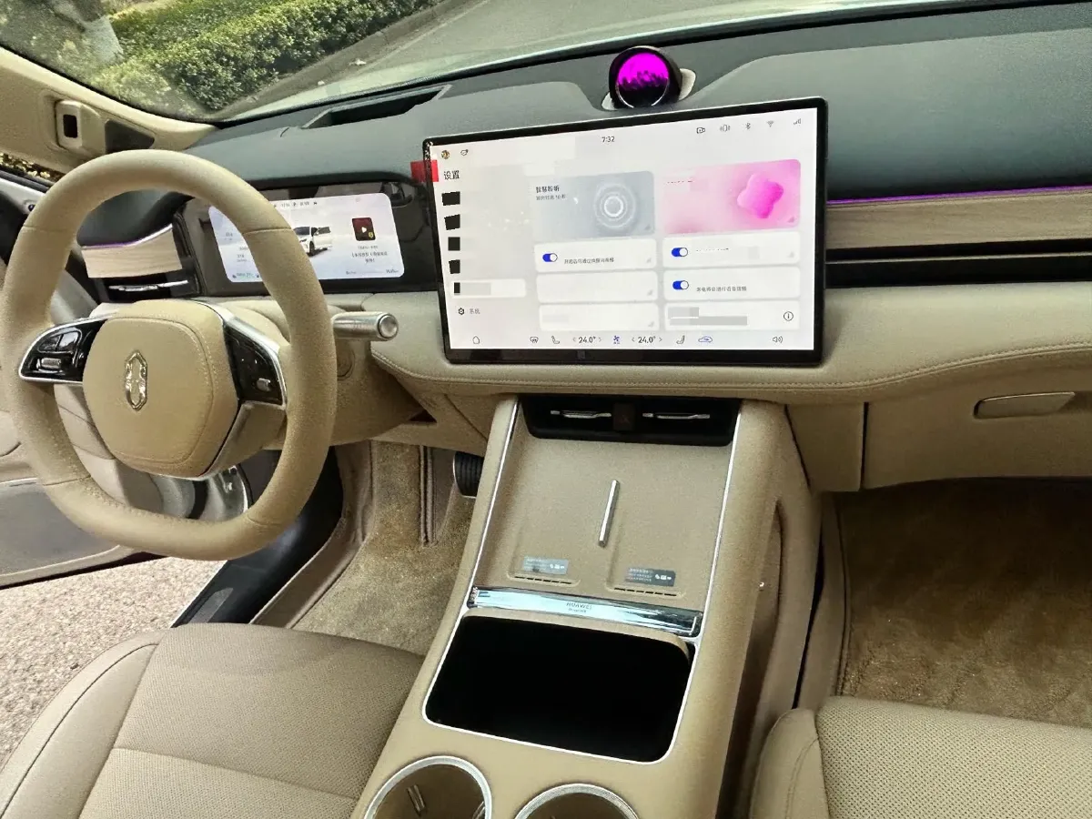 2025 AITO AITO M5 1.5T 152HP L4 REEV 42KWH,autocango,china used car exporter,china ev exporter,chinese used car exporter,chinese used ev exporter