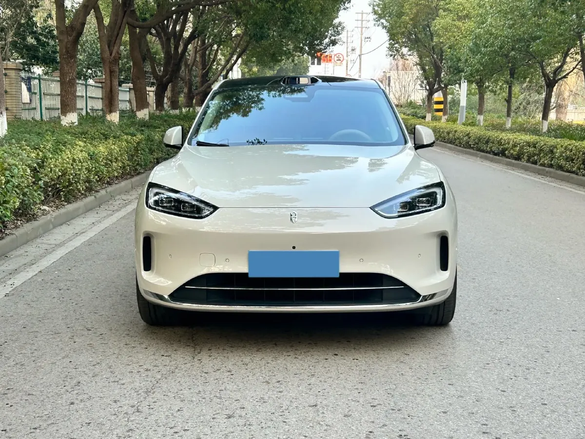 2025 AITO AITO M5 1.5T 152HP L4 REEV 42KWH,autocango,china used car exporter,china ev exporter,chinese used car exporter,chinese used ev exporter