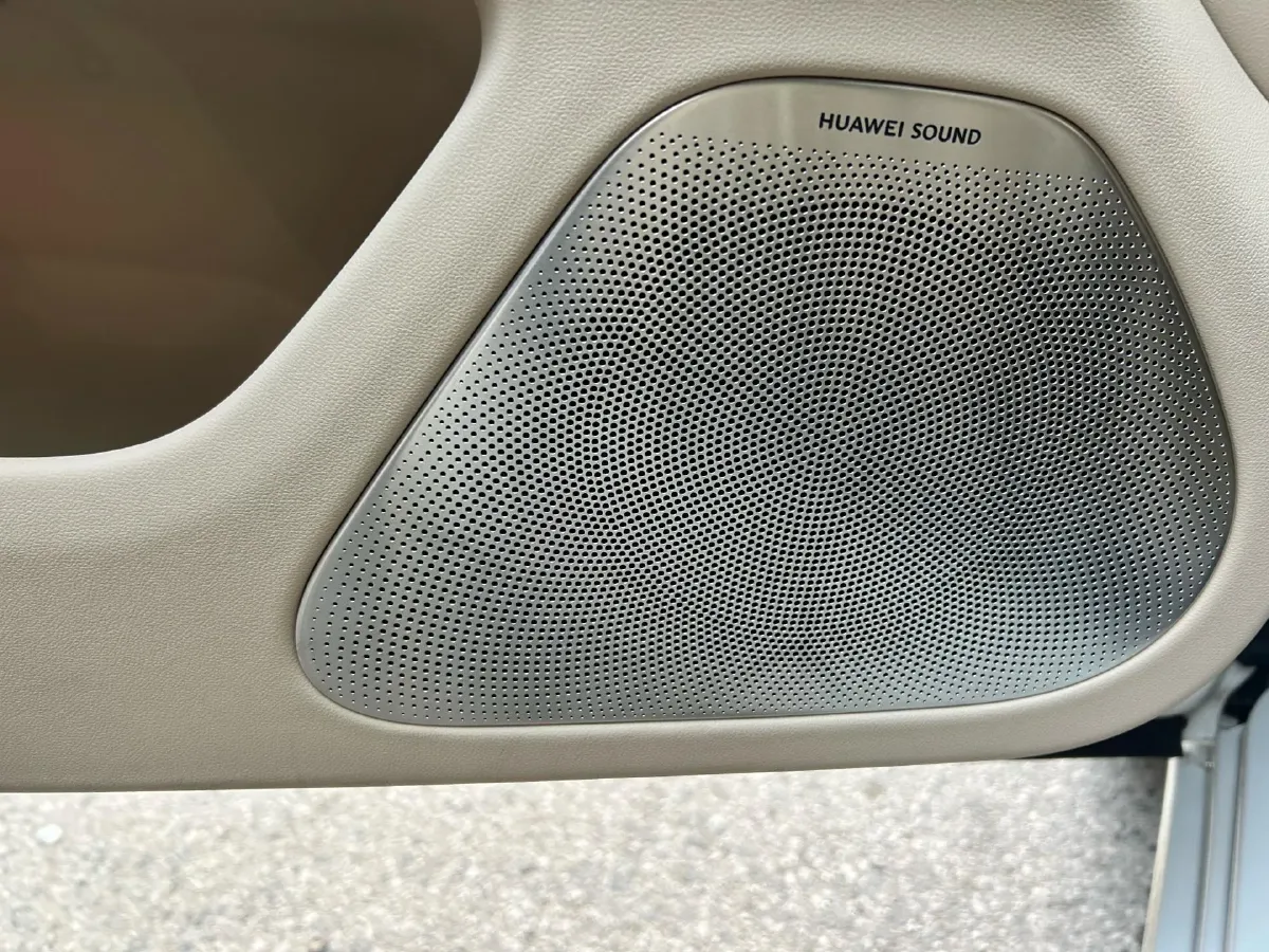 2025 AITO AITO M5 1.5T 152HP L4 REEV 42KWH,autocango,china used car exporter,china ev exporter,chinese used car exporter,chinese used ev exporter