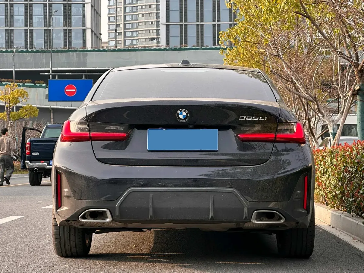 2024 BMW 3 Series 2.0T 184HP L4 8AT,autocango,china used car exporter,china ev exporter,chinese used car exporter,chinese used ev exporter