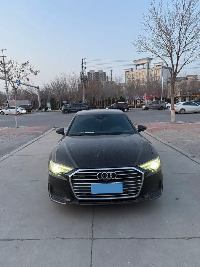 2019 Mercedes-Benz GLC Class 2.0T 245HP L4 9AT,autocango,china used car exporter,china ev exporter,chinese used car exporter,chinese used ev exporter