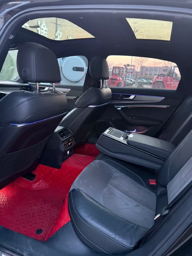 2019 Mercedes-Benz GLC Class 2.0T 245HP L4 9AT,autocango,china used car exporter,china ev exporter,chinese used car exporter,chinese used ev exporter