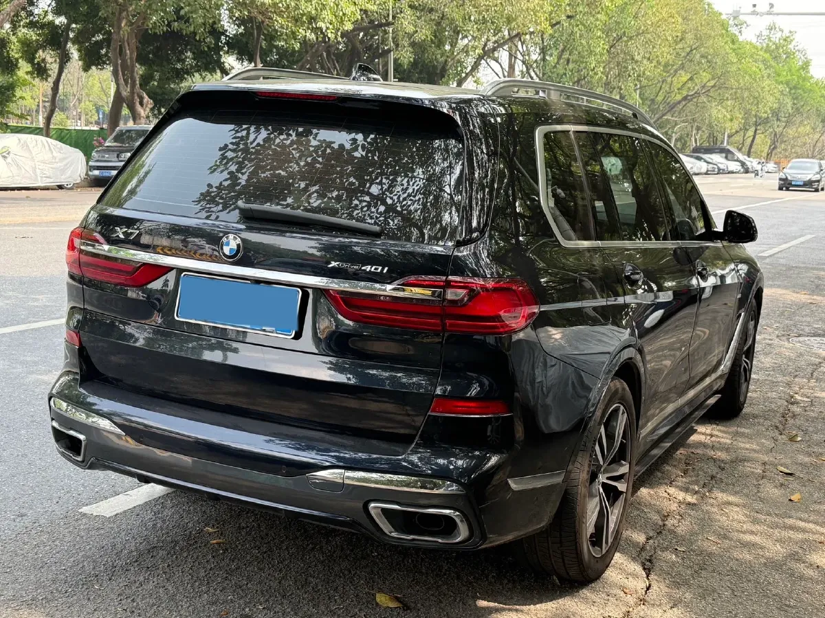 2021 BMW X7 3.0T 340HP L6 8AT,autocango,china used car exporter,china ev exporter,chinese used car exporter,chinese used ev exporter