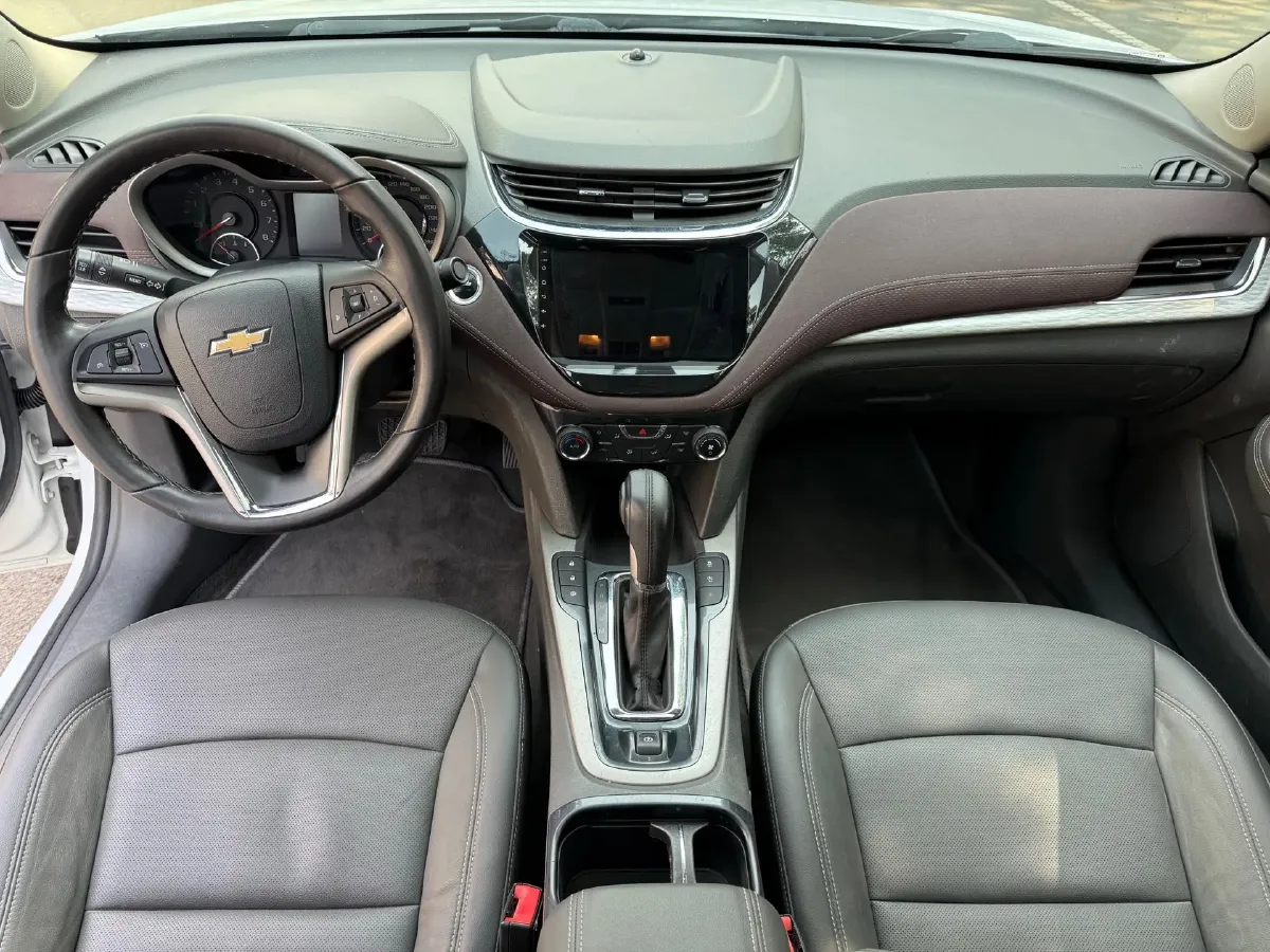 2018 Chevrolet Malibu 1.5T 170HP L4 6AT,autocango,china used car exporter,china ev exporter,chinese used car exporter,chinese used ev exporter