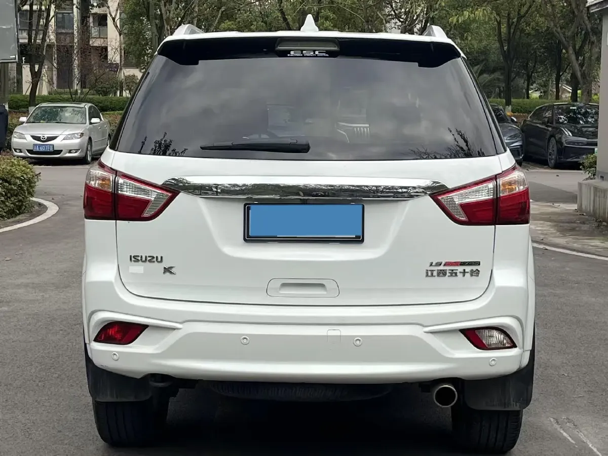 2018 Isuzu Mu-X 1.9T 163HP L4 6AT,autocango,china used car exporter,china ev exporter,chinese used car exporter,chinese used ev exporter
