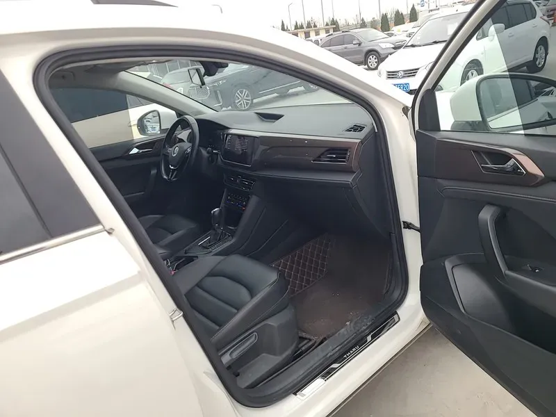 2021 Volkswagen Tharu 1.4T 150HP L4 7DCT,autocango,china used car exporter,china ev exporter,chinese used car exporter,chinese used ev exporter