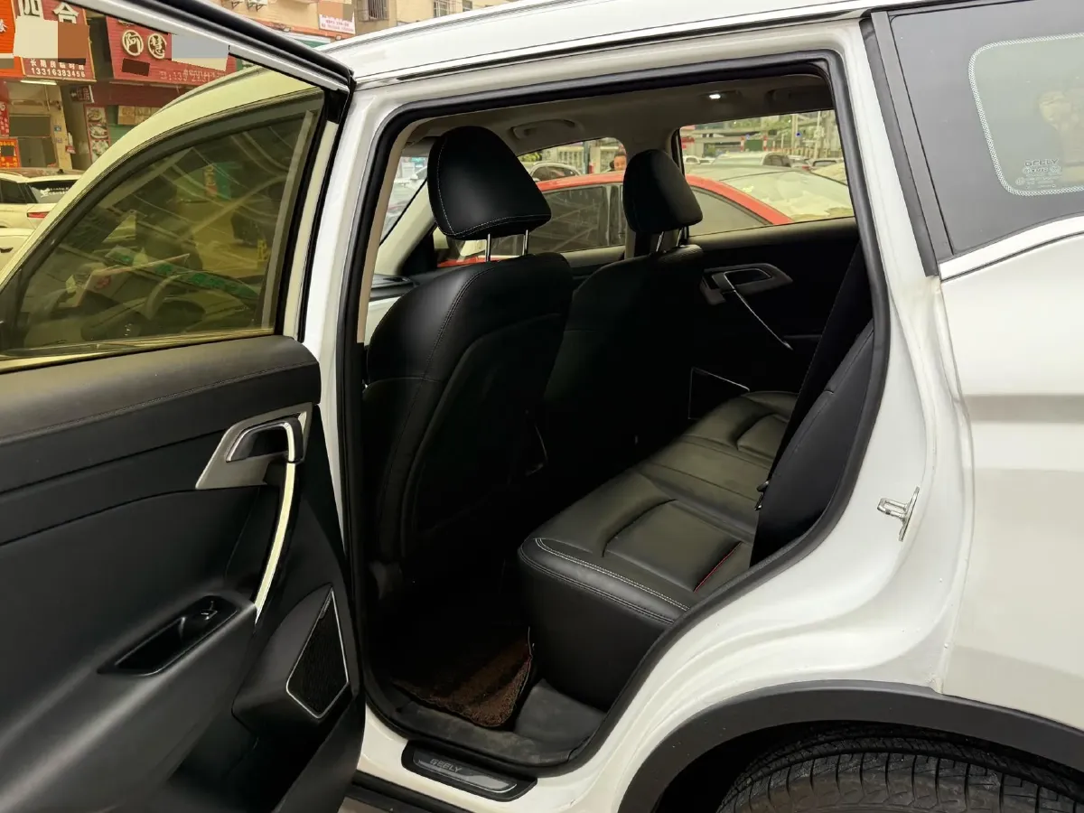 2020 Roewe i6 1.5T 169HP L4 7DCT,autocango,china used car exporter,china ev exporter,chinese used car exporter,chinese used ev exporter