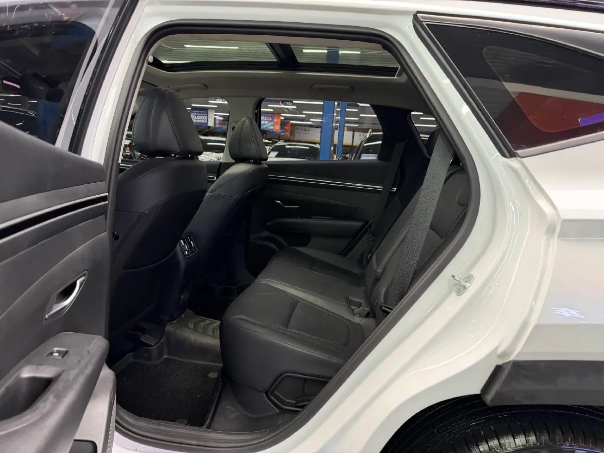 2023 Hyundai Tucson 1.5T 200HP L4 8AT,autocango,china used car exporter,china ev exporter,chinese used car exporter,chinese used ev exporter