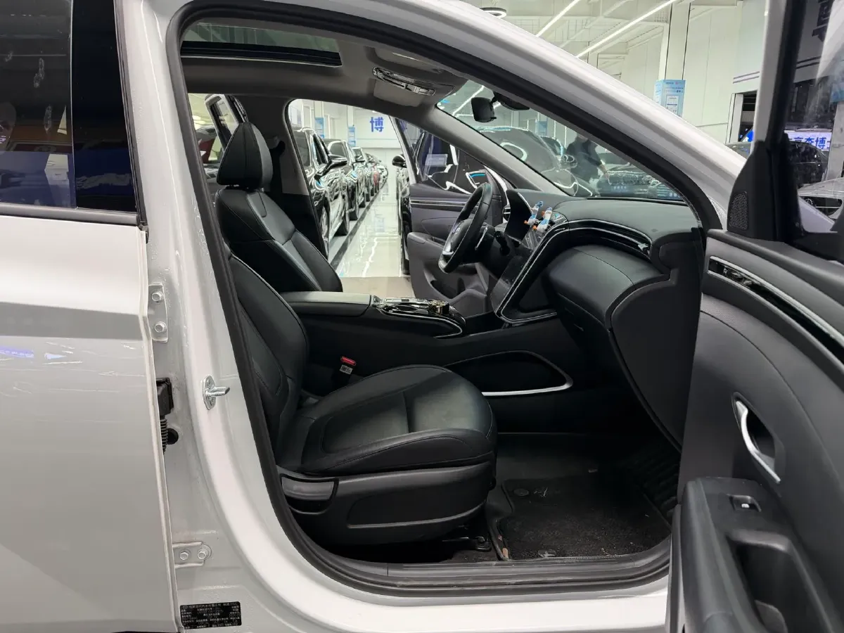 2023 Hyundai Tucson 1.5T 200HP L4 8AT,autocango,china used car exporter,china ev exporter,chinese used car exporter,chinese used ev exporter