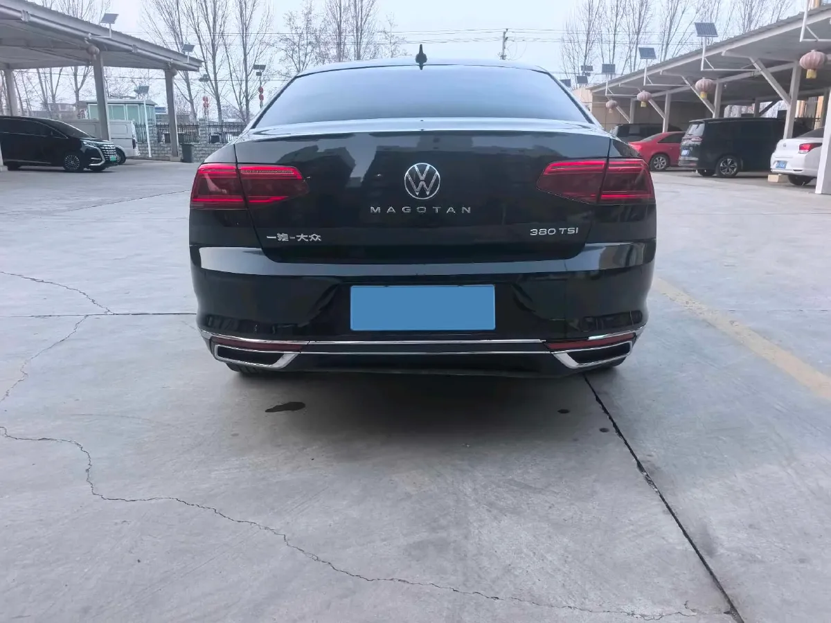 2023 Volkswagen Magotan 2.0T 186HP L4 7DCT,autocango,china used car exporter,china ev exporter,chinese used car exporter,chinese used ev exporter