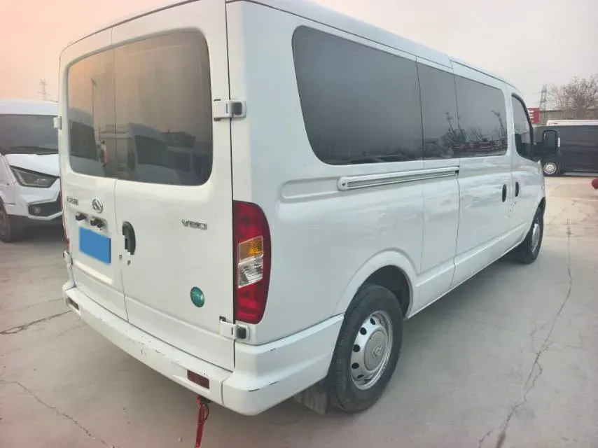 2025 MAXUS XinTu V80 2.0T 147HP L4 6MT,autocango,china used car exporter,china ev exporter,chinese used car exporter,chinese used ev exporter