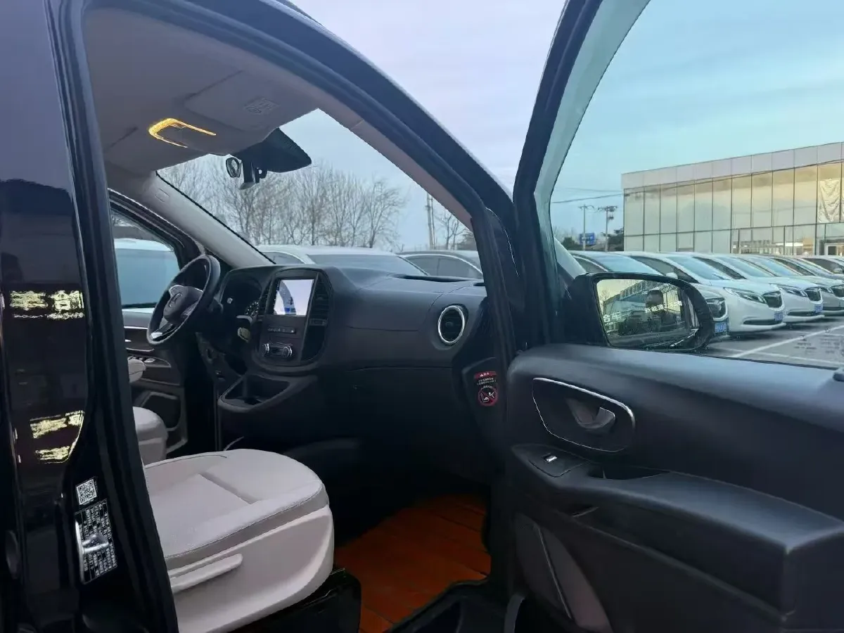 2020 Mercedes-Benz Vito 2.0T 211HP L4 9AT,autocango,china used car exporter,china ev exporter,chinese used car exporter,chinese used ev exporter