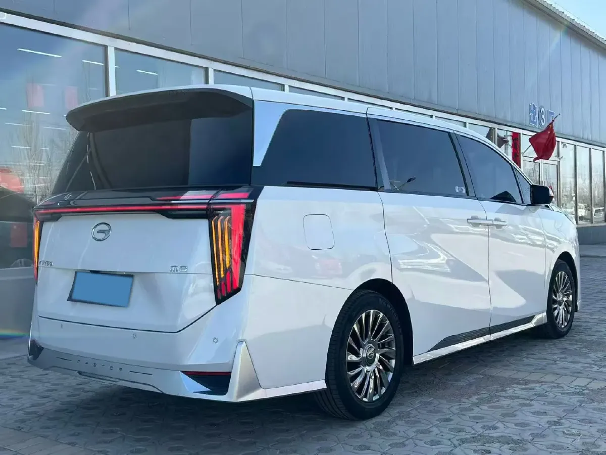 2023 GAC Trumpchi M8 2.0T 252HP L4 8AT,autocango,china used car exporter,china ev exporter,chinese used car exporter,chinese used ev exporter